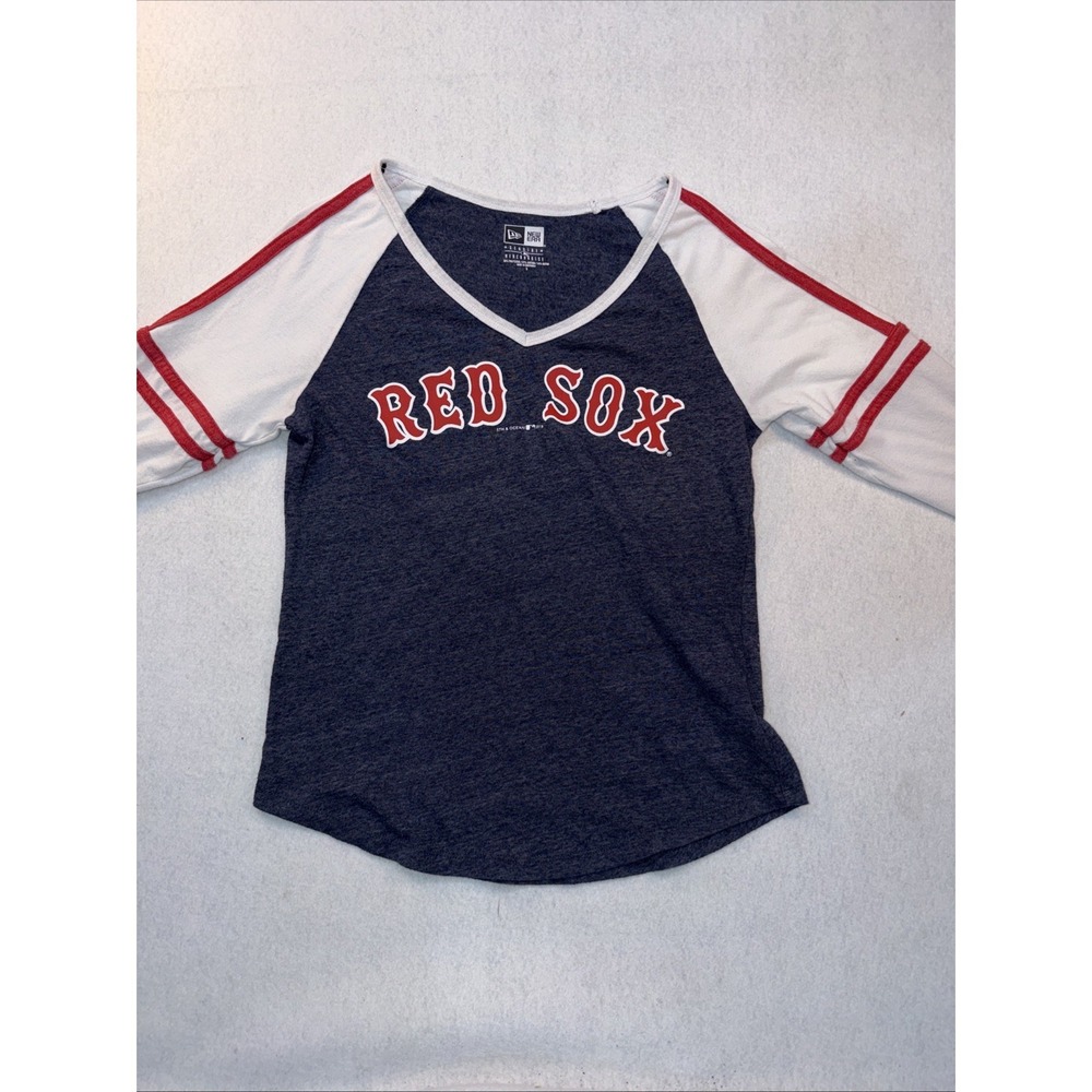 Boston Red Sox Raglan Tee V-Neck Geniune MLB Women's Size Small‎ New Era